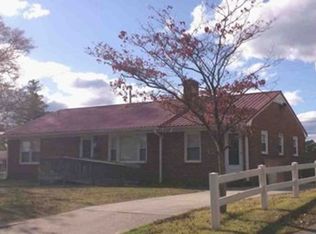 37 Henry St, Roanoke Rapids, NC 27870