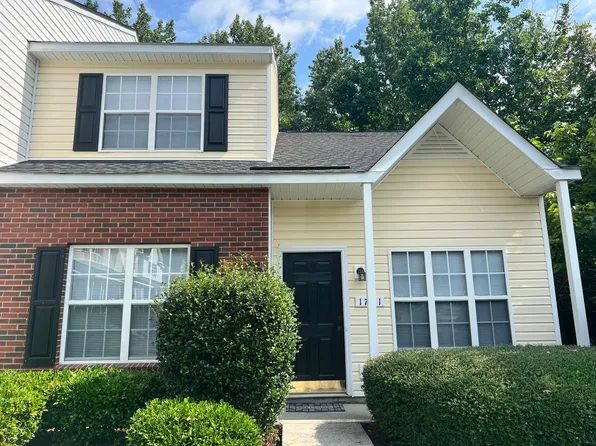 1781 Forest Side Ln, Charlotte, NC 28213