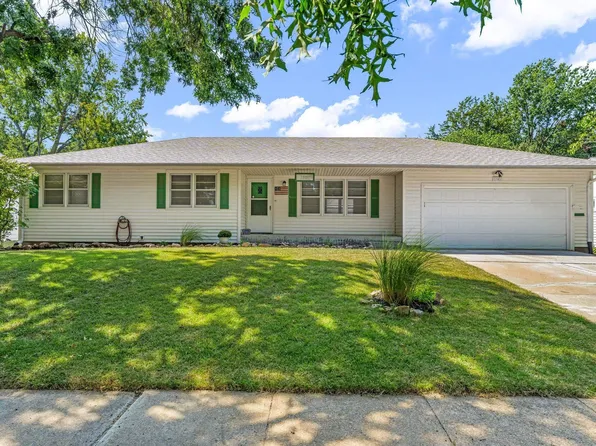 1901 SW Village Dr, Topeka, KS 66604