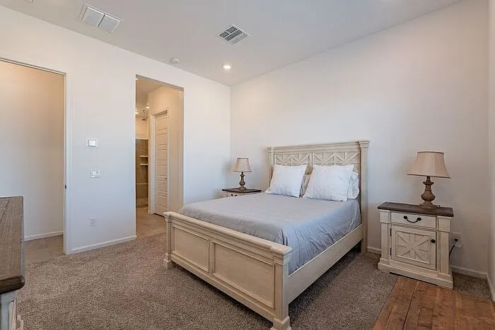 12442 N Appling Ave — Photo 32