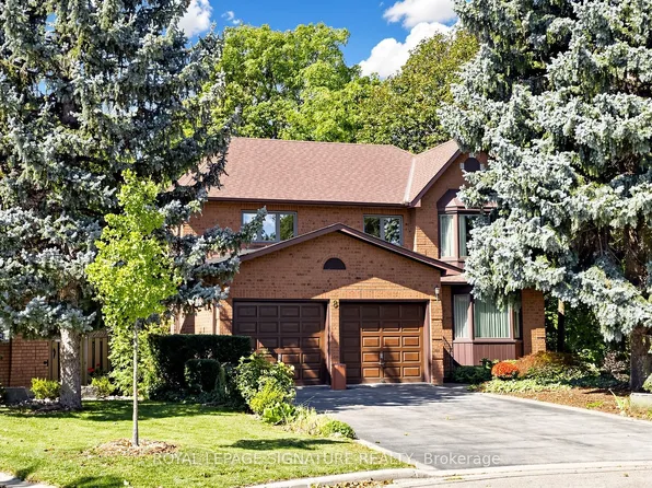 8 Royal Garden Blvd, Vaughan, ON L4L 7C3