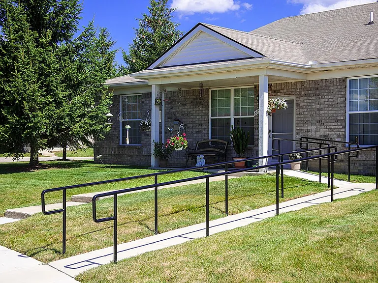 The Enclave Apartments — Photo 11