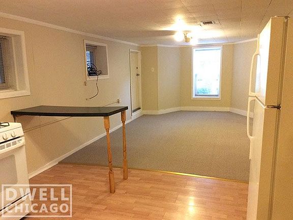 2nd image of 3821 N Whipple St #G