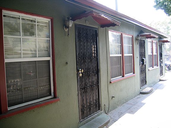 5128 Woodlawn Ave.Los Angeles, CA 90011