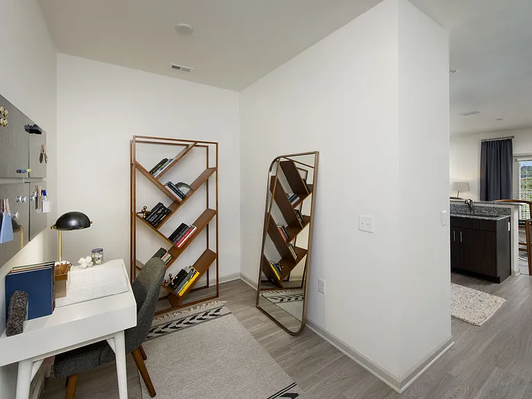 Alcove — Photo 26