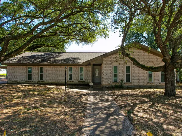 1407 Skrivanek Ct, College Station, TX 77840