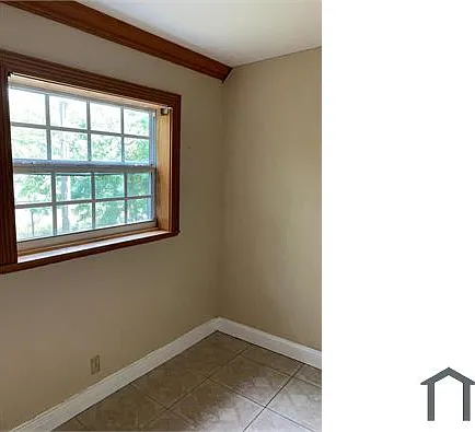 2948 NE 12th Ave — Photo 10