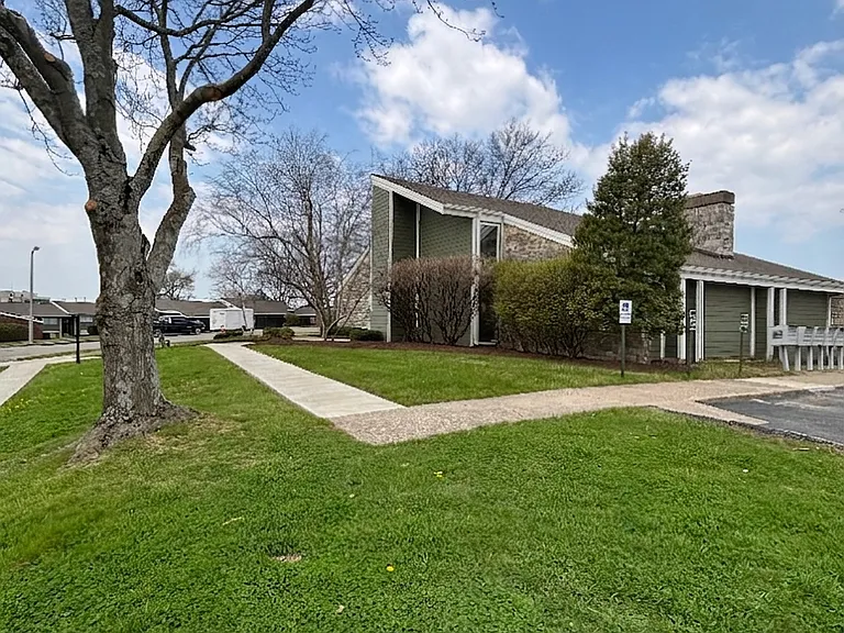 Lexington Villas — Photo 2