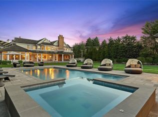 98 Oneck Rd, Westhampton Beach, NY 11978