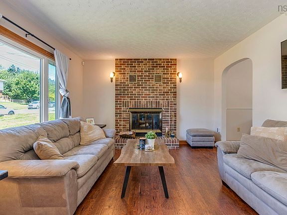3rd image of 89 Taranaki Dr