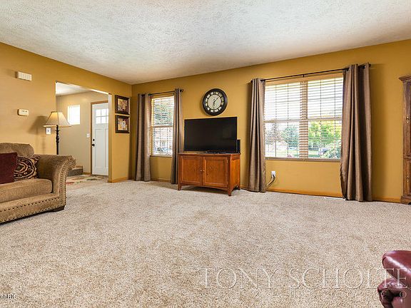 3rd image of 1848 Mayflower Dr SW