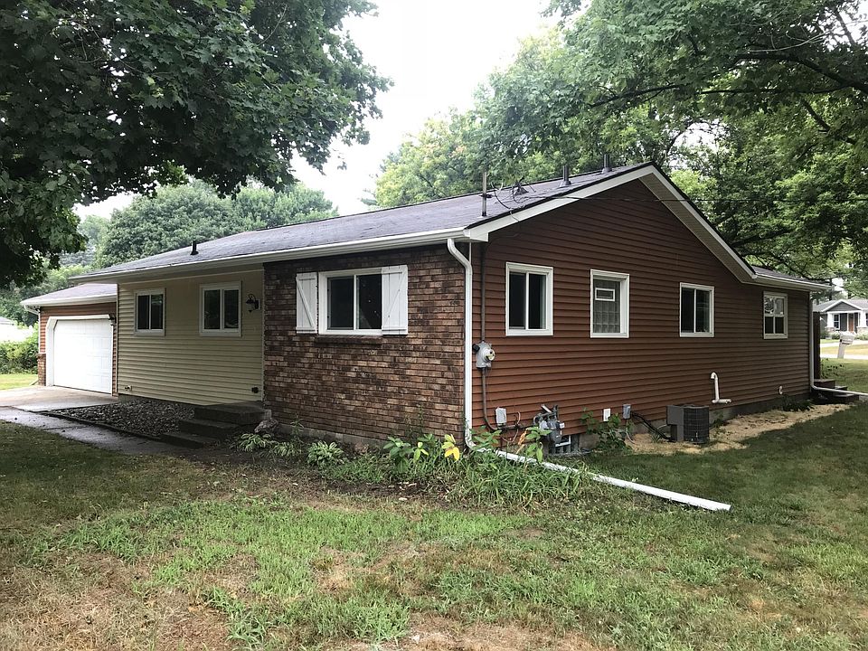 1st image of 2223 Elmer Dr NE