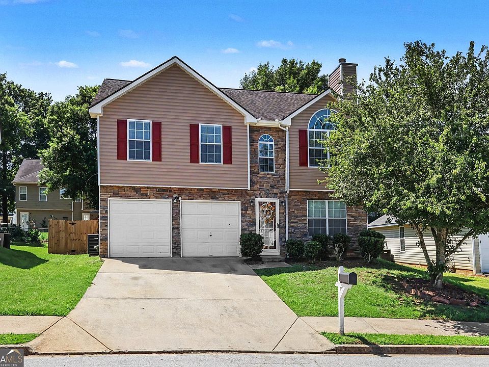 1st image of 40 Greenway Dr