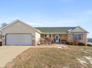 798 Cedar Mill Dr, Shiloh, IL 62221