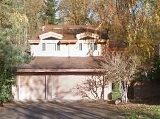 839 Country Cmns, Lake Oswego, OR 97034