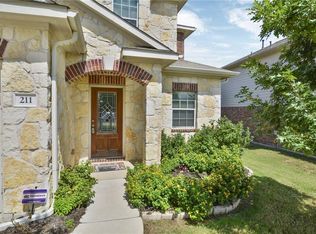 211 Lavender Ln, Buda, TX 78610