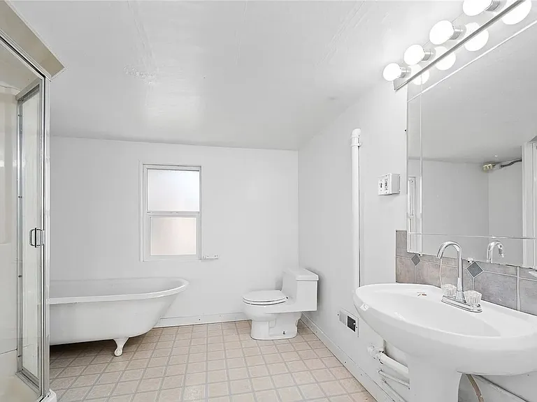 1502 E Maplewood Ave — Photo 17