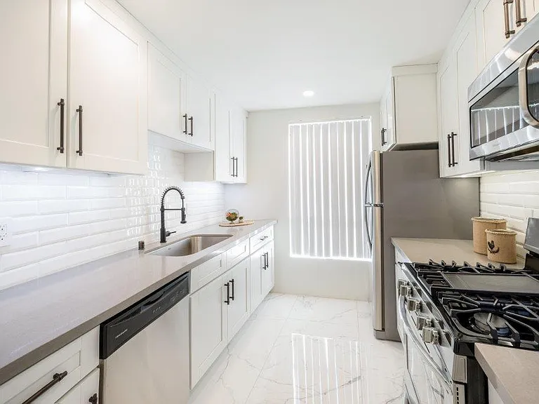 6050 Cadillac Ave #C101 — Photo 2