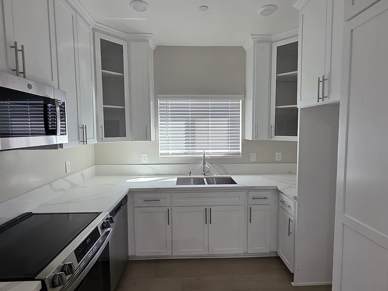 1367 Harris Ave #1367 — Photo 9