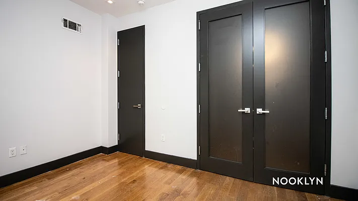 Rented by Nooklyn NYC LLC | media 14