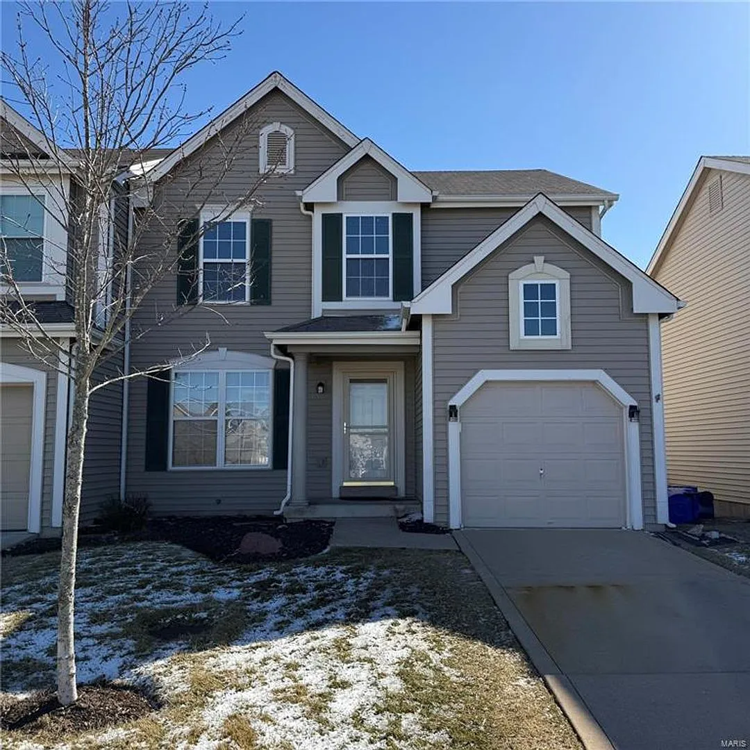 43 Edenshire Court #76b | O'Fallon 63368 — Photo 1