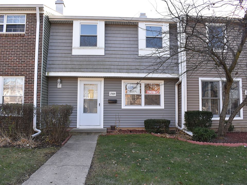 1st image of 1909 N Flintshire Dr