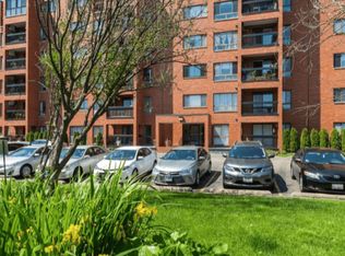 3700 Capri Ct APT 206, Glenview, IL 60025