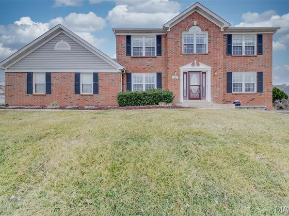 603 Royal Pine Ct, Lake Saint Louis, MO 63367