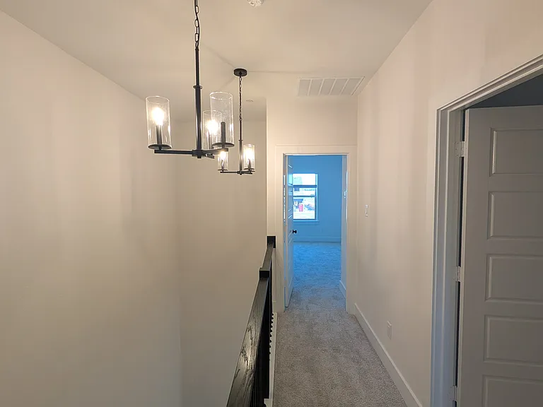 1228 Eureka Springs St — Photo 5