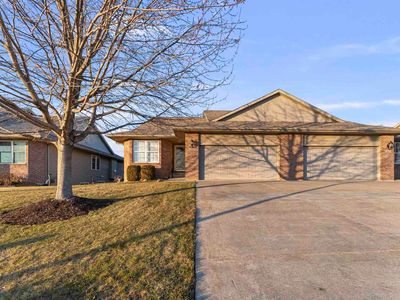 5040 55th Ave, Bettendorf, IA, 52722