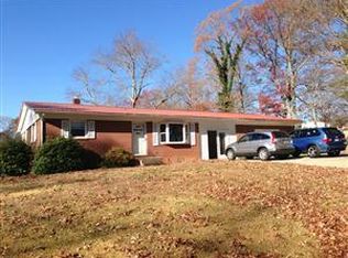 206 Campbell Ave, Landrum, SC 29356