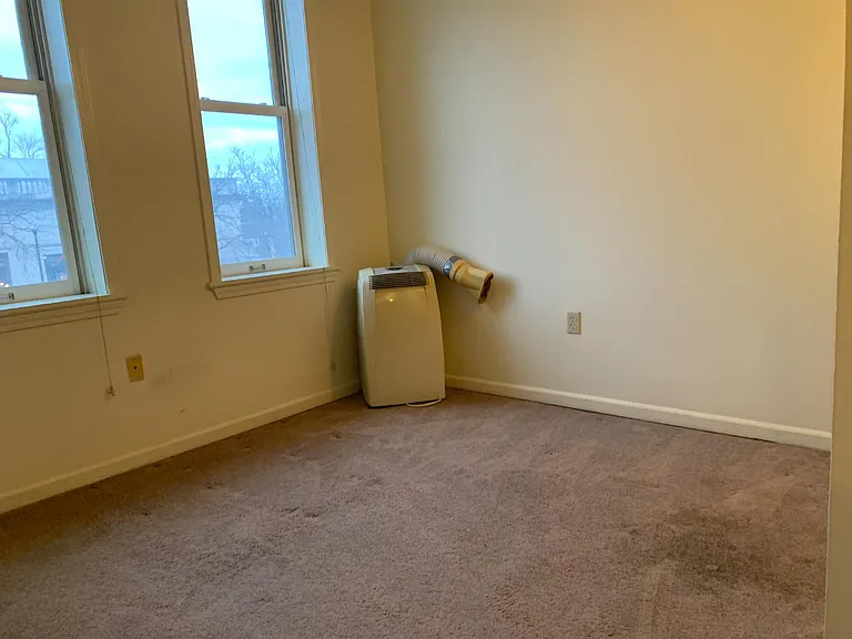 Unit Photo