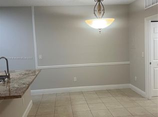 18304 NW 68th Ave APT F, Hialeah, FL 33015