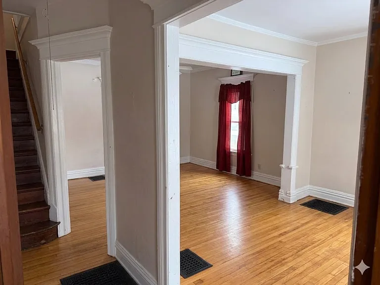 903 W Main St #903 — Photo 4