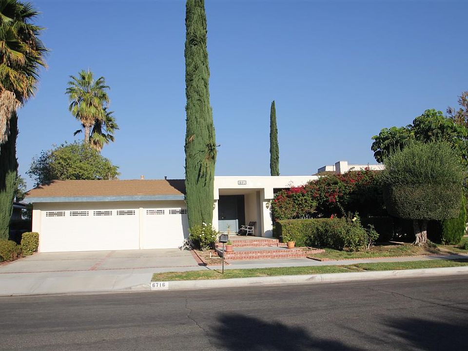 6716 Julie Lane