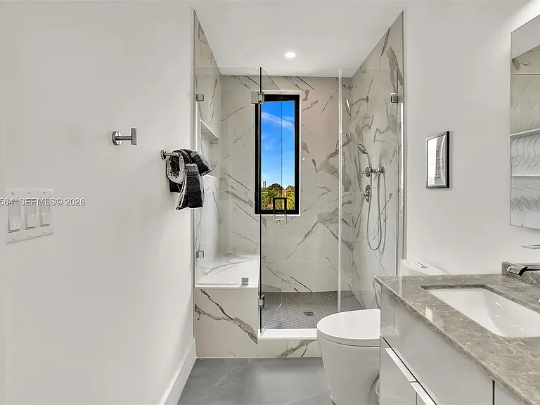 2100 Miami Rd #401 — Photo 14