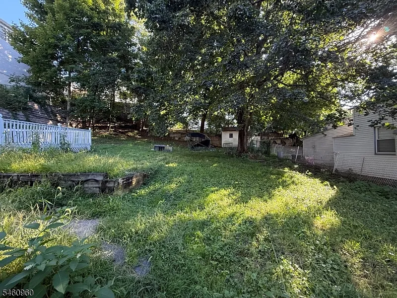 3 bed, 2.0 bath, $3,000 — Photo 3