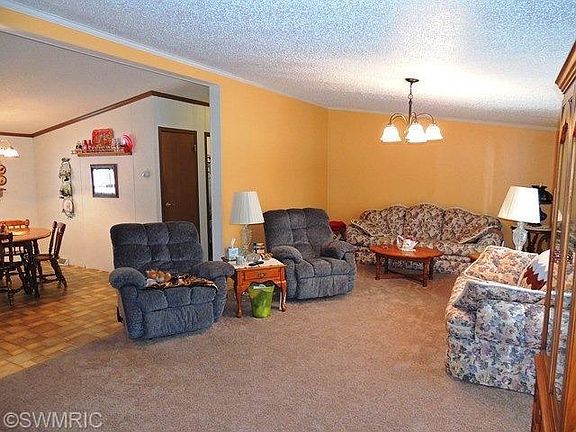 3rd image of 24681 Morton St