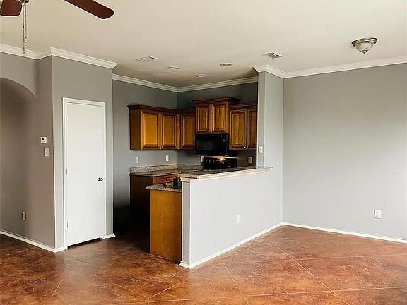5th image of 2306 Aldergate Dr