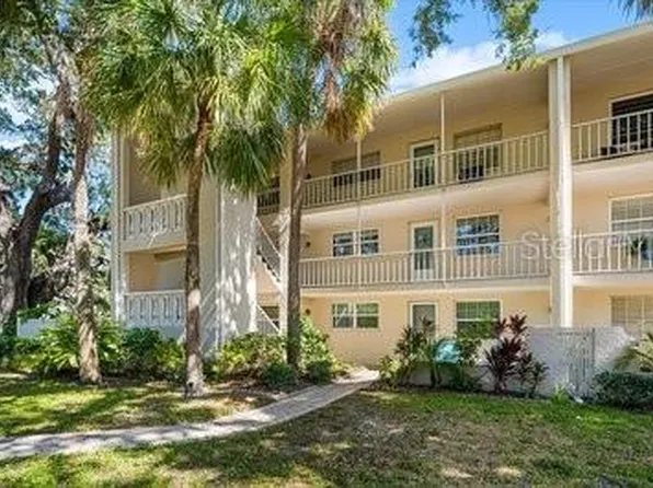 821 PATRICIA AVENUE #202, DUNEDIN, FL 34698