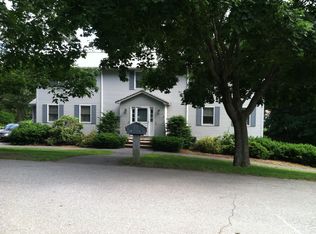 37 Grove St, Chelmsford, MA 01824