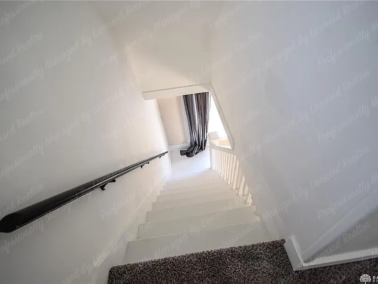 2926 Robin Rd — Photo 18