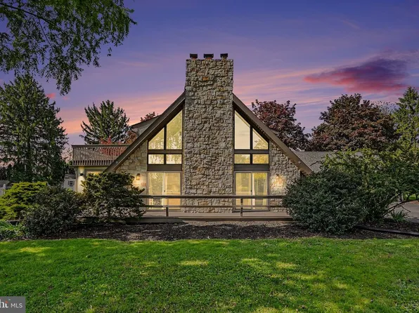 811 Wellington Dr, Carlisle, PA 17013