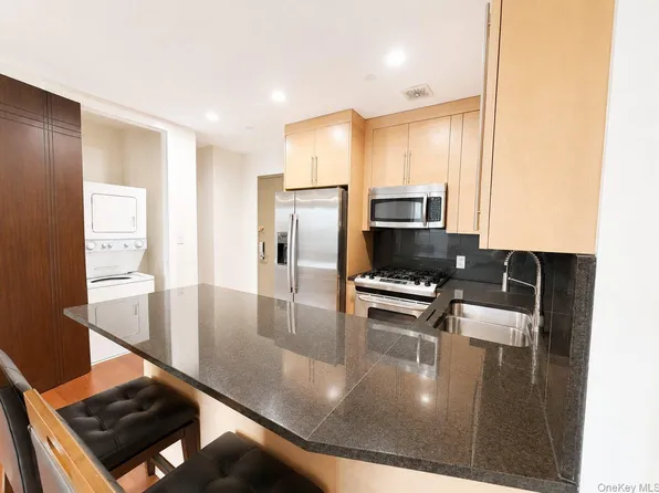 31-32 Union #4C, Flushing, NY 11354