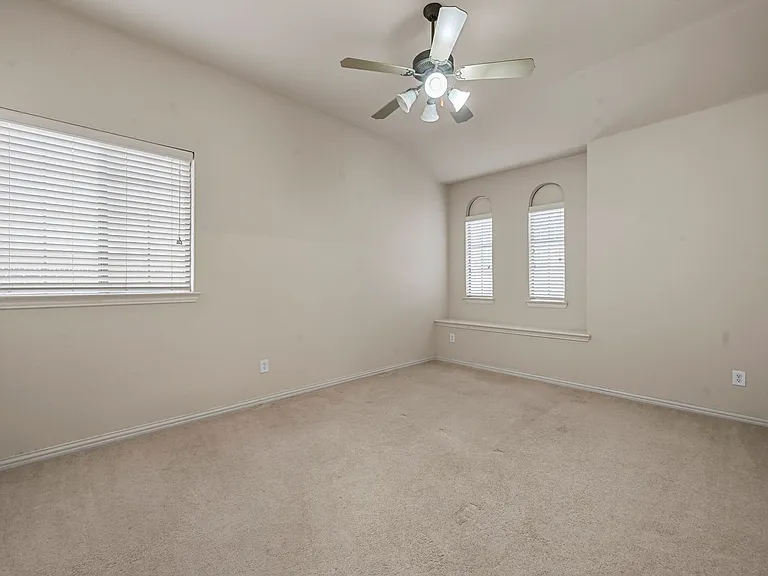 8732 Laurel Canyon Rd — Photo 19