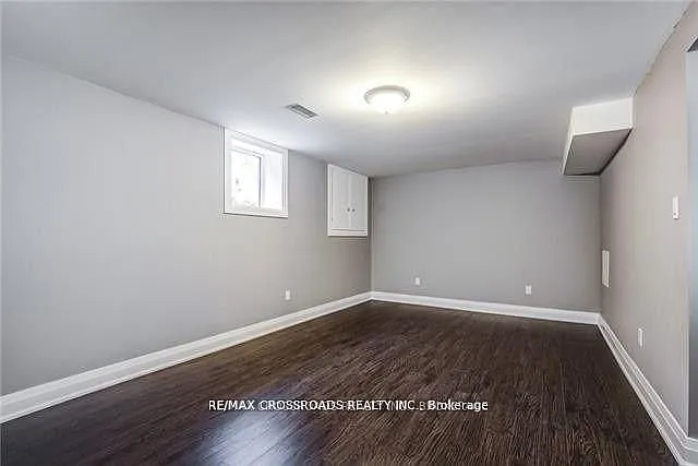 133 Labrador Dr #BASEMENT — Photo 4