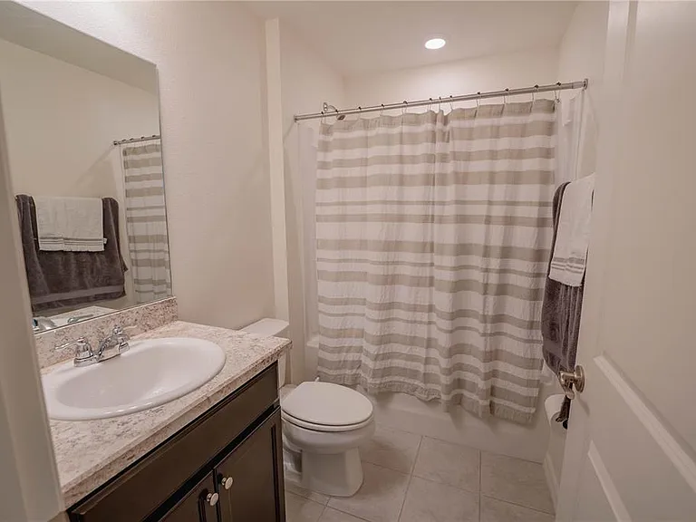 10561 Laguna Plains Dr — Photo 14