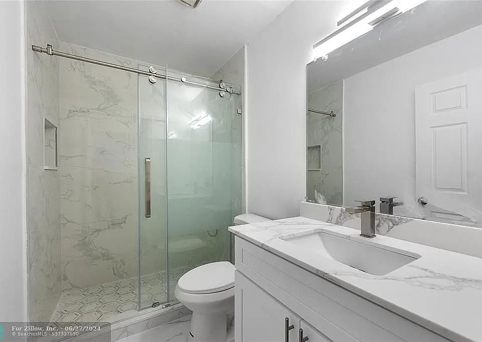 1st image of 645 NW 15th Ave APT 3