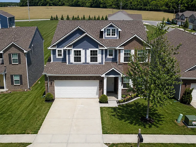 5872 Wintersweet Ln — Photo 1