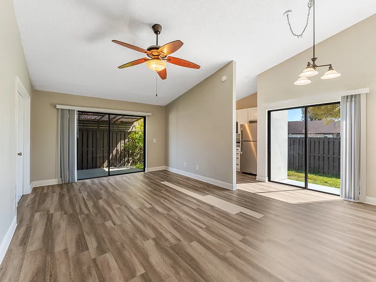 5201 Bellefield Dr — Photo 4